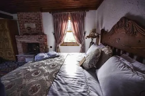 Ayse Hanim Konagi אורלה