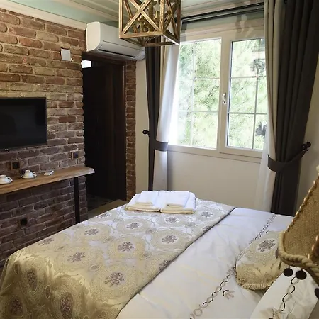 Ayşe Hanım Konağı Otel *