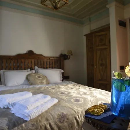 Otel Ayşe Hanım Konağı *