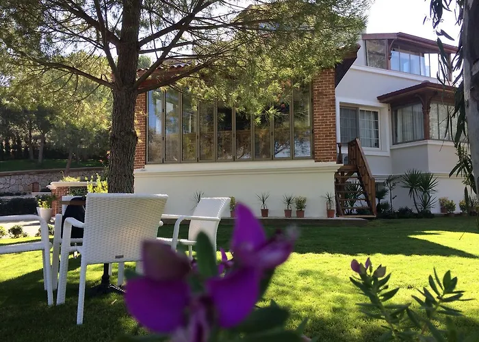 Hotell Ayse Hanim Konagi Urla